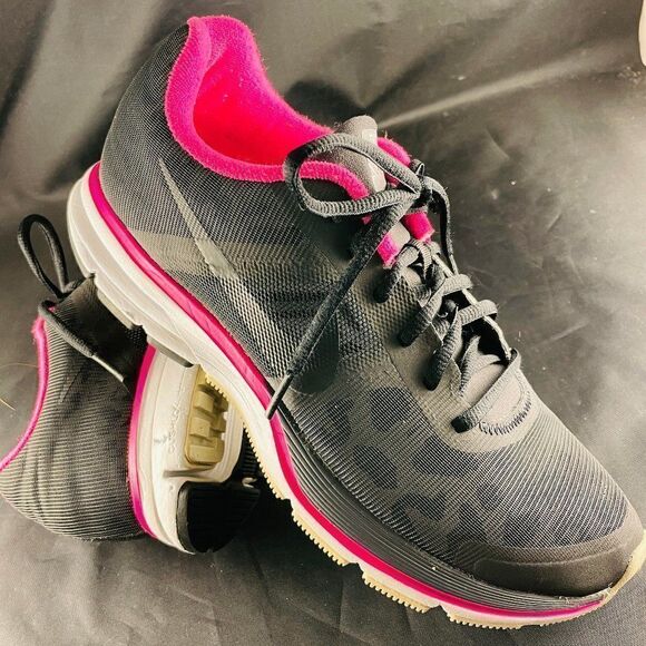 XLNT NIKE AIR ZOOM PEGASUS 30 Shield h20 Pink Animal Print Dark Grey 9 US 40.5 - Picture 1 of 7